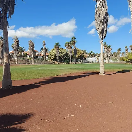 Relax And Pool En Park Golf Del Sur