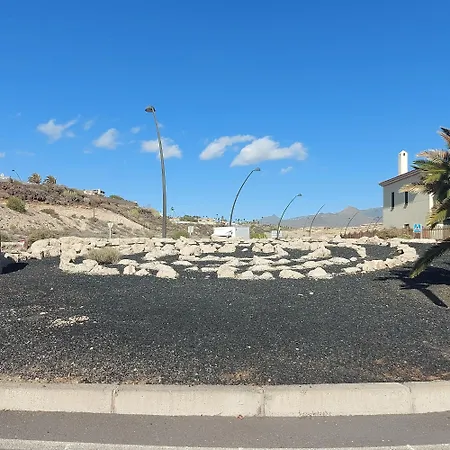 Relax And Pool En Park