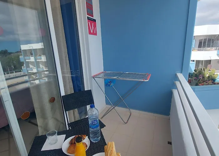 Relax And Pool En Park