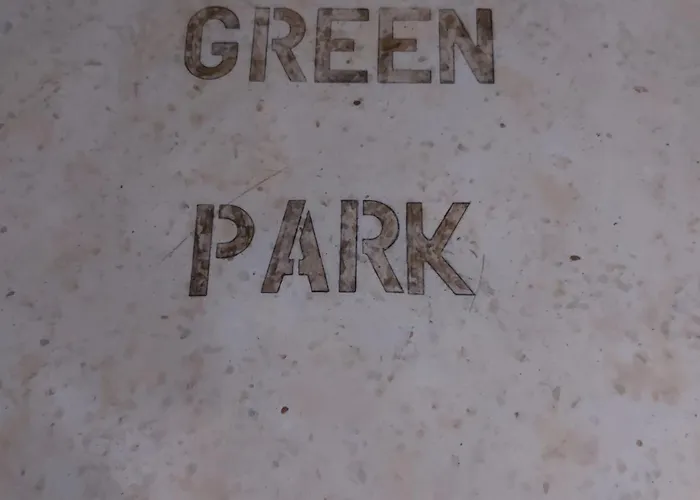 Relax And Pool En Park Apartament