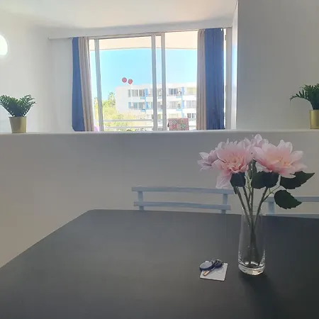 Relax And Pool En Park Apartment