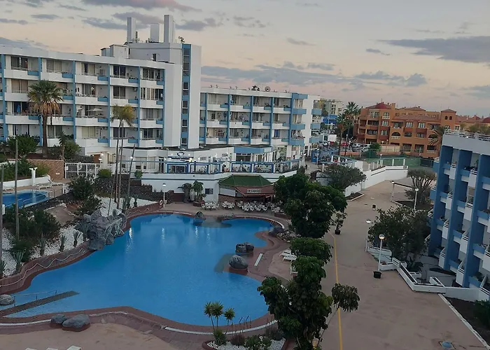 Relax And Pool En Park Apartment *